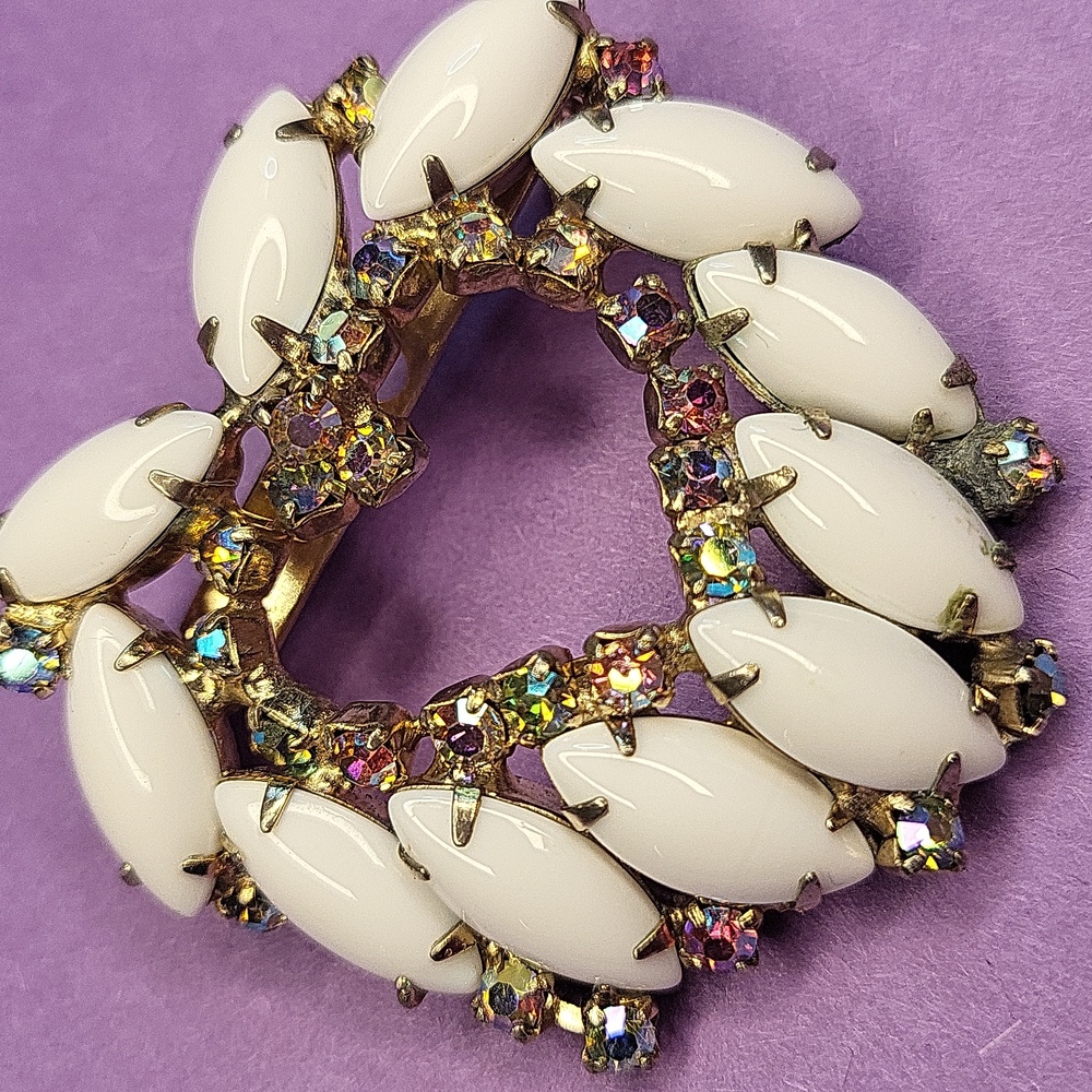 Vintage Heart-Shaped Brooch - Picture 4 of 4